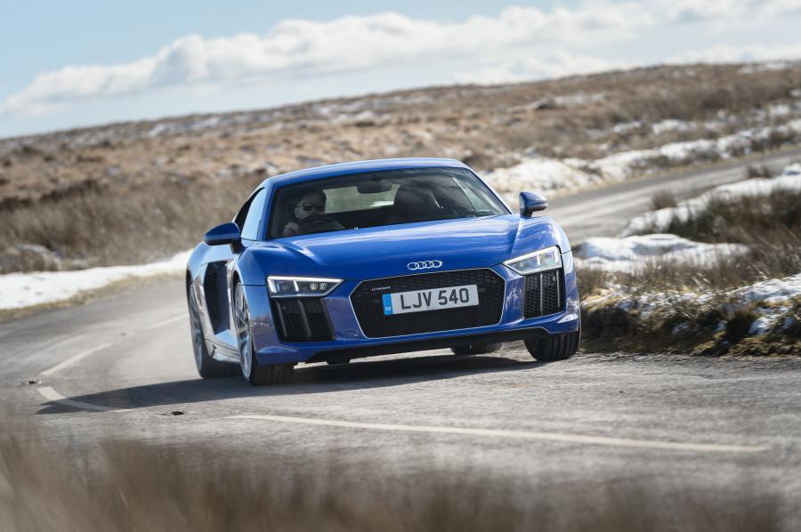  Audi R8 V10 RWS 2018 года  (UK) (фото 31 из 40)